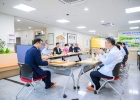 간담회 사진 2